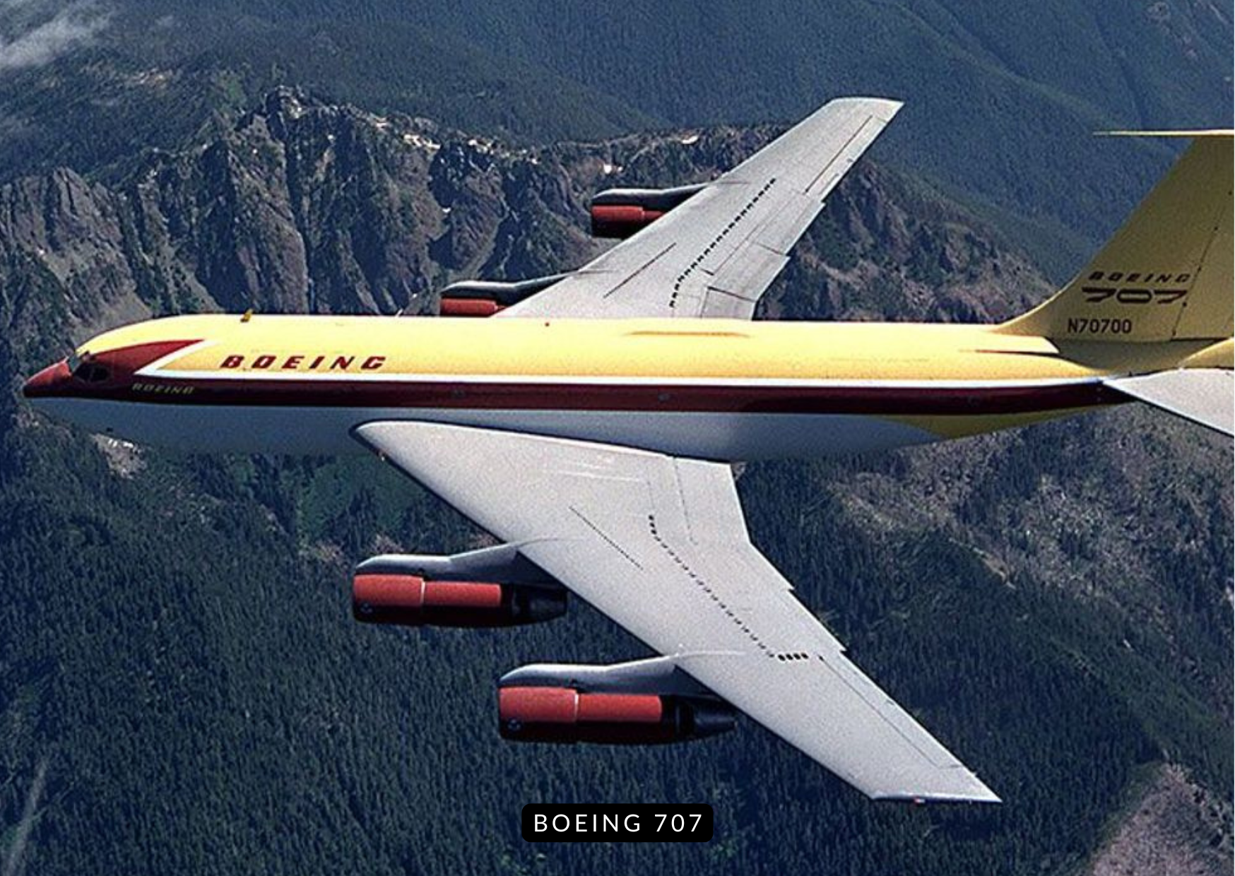 Boeing 707 cruising at high altitude